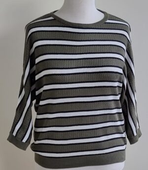 Sora grijs/groen met wit gestreept truitje mt. XL