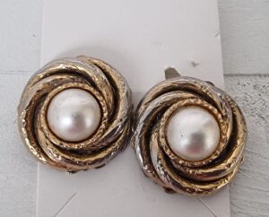 Goudkleurige vintage oorbellen met parel met clips