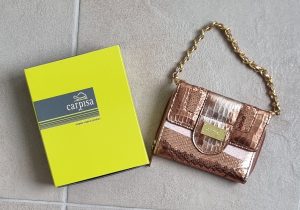 Carpisa goudkleurige portemonnee NIEUW