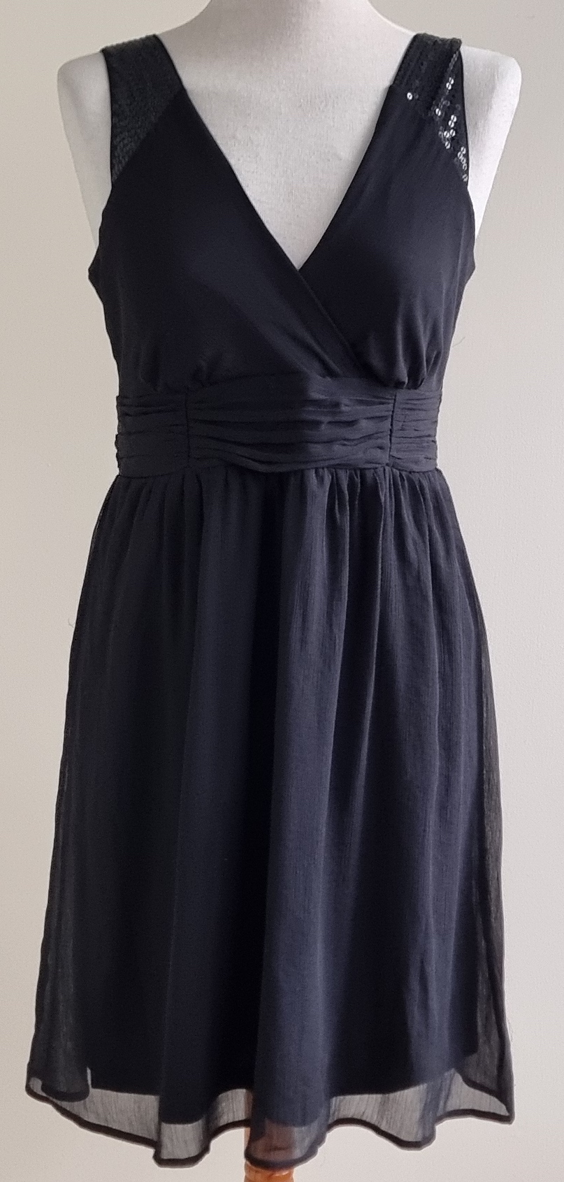 Vero Moda zwart jurkje met lovertjes mt. M