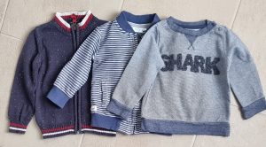 2 Sweaters en 1 vest van verschillende merken mt. 80