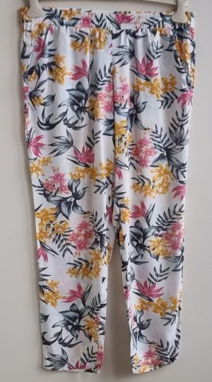 Divided witte broek met print mt. 42