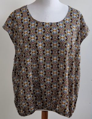 Norah bruin/gele blouse mt. 48