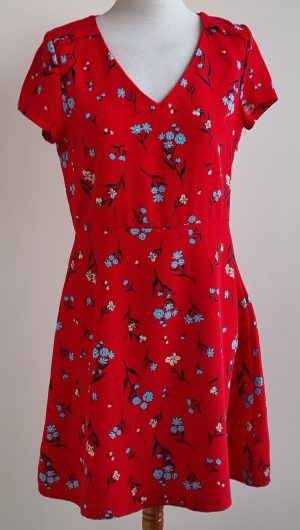 LolaLiza rood jurkje met bloemetjes mt. 38
