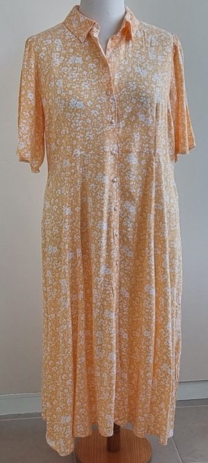 YAS geel/witte jurk mt. XL