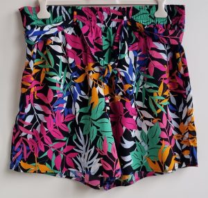 MS Mode gekleurde short mt. 54