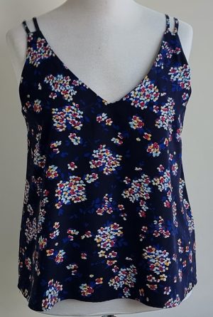 Cassis donkerblauwe zomertop met print mt. 46
