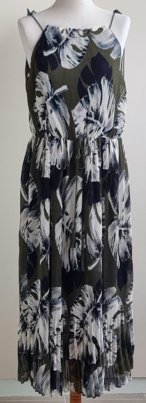 Sixth Sense groene lange jurk mt. 38