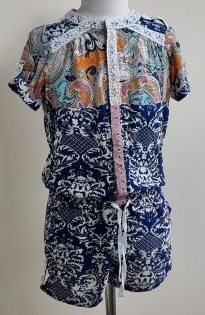 Geisha playsuit van verschillende stoffen mt. 152