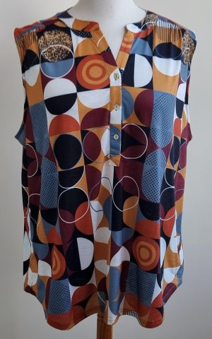 Norah bruin/zwart shirt mt. 48 NIEUW