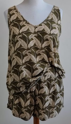Groen Beige zomers setje mt. 40