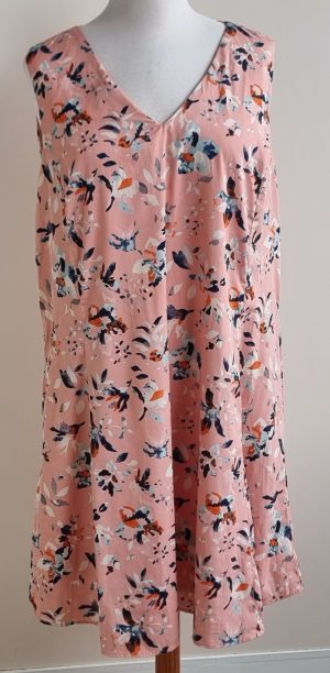 Junarose roze jurk met print mt. 48