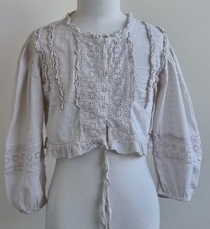 Zara zachtbeige bloesje met roeseltjes mt. 152