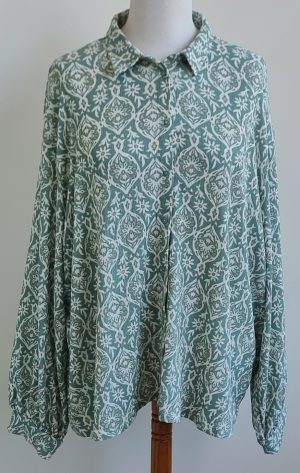 MS Mode groen/witte blouse/shirt mt. XXL (52)