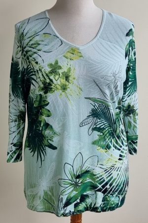 Bonita groen zomertruitje met print mt. L