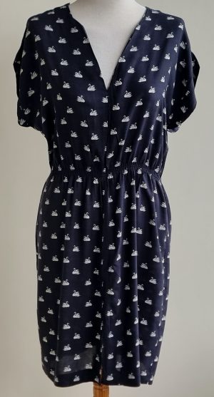 Zara zwart jurkje met zwaantjes print mt. M