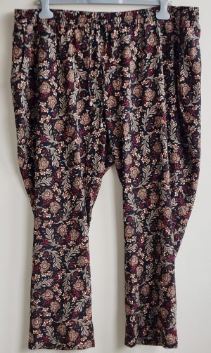 MS Mode (FSTVL)  zwarte broek met gekleurde prints mt. 54