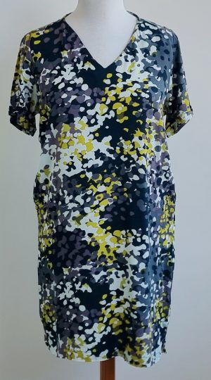 Hema groen/creme jurkje mt. L
