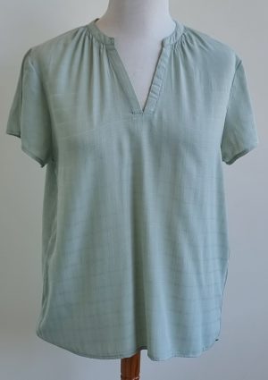 Saint Tropez zachtgroen bloesje mt. XL