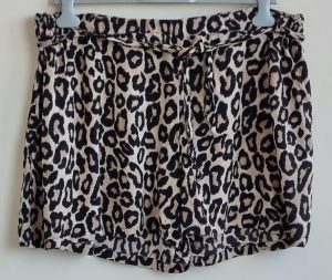 Eksept soepelvallende short met print mt. 3XL