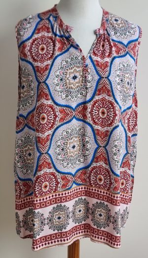 Norah gekleurde blouse top mt. 48