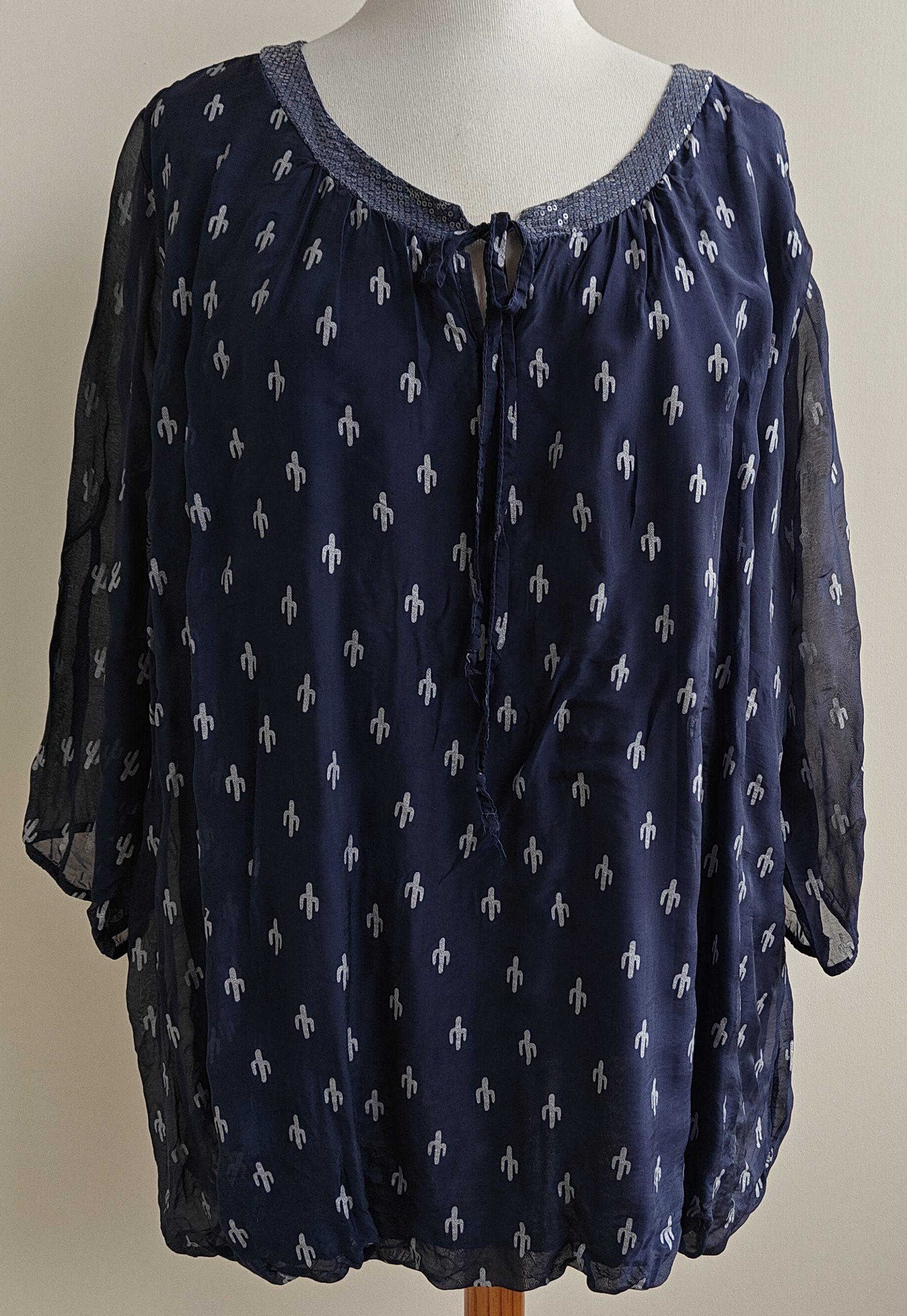 Paprika donkerblauwe blouse met print mt. XXL (mt. 50/52)