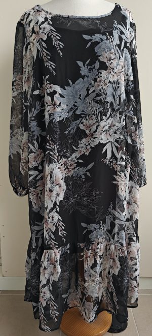 Zizzi middellange zwarte jurk met bloemen prints en onderjurk mt. 50/52 (L)