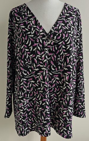 MS Mode zwart shirt met wit/paarse print mt. 50/52 (XXL)