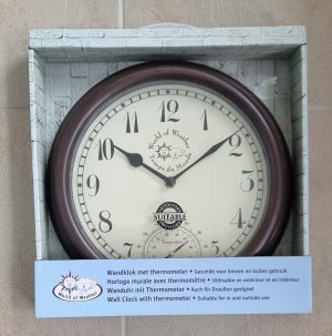 Wandklok met thermometer