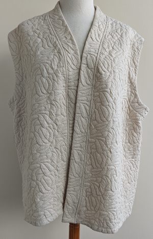 MS Mode beige mouwloos vest mt. 50