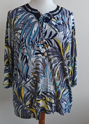 Woman Dreams shirt met bladeren prints mt. XXL