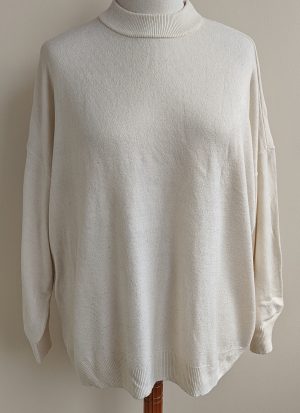 MS Mode roomwitte trui mt. XXL (mt. 52)